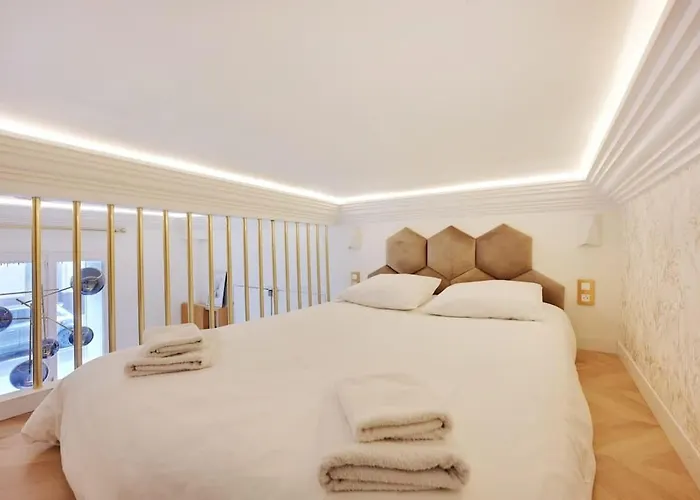 Avec Mezzanine Arc De Triomphe Apartamento París